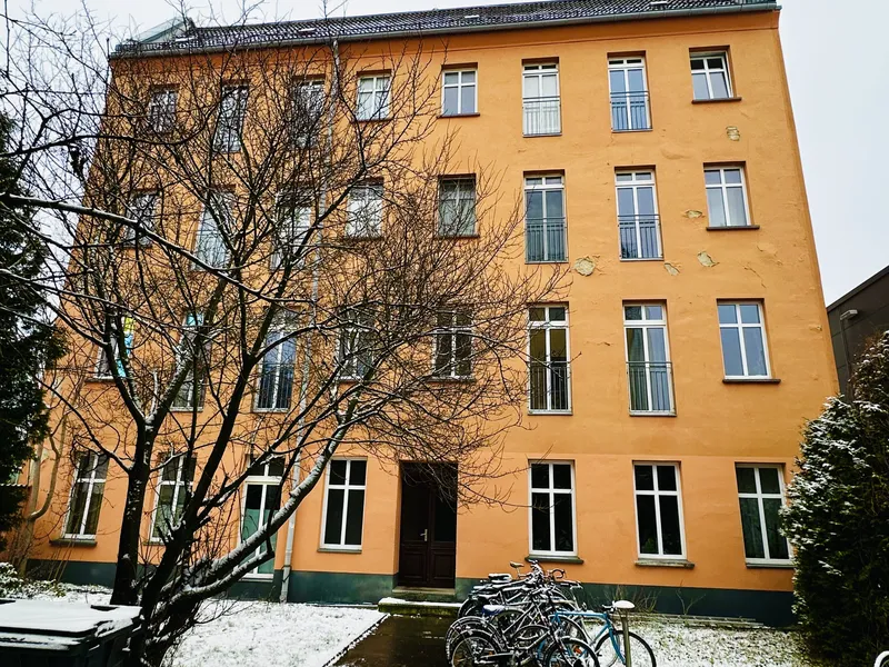 Helles WG-Zimmer mit Charme und Innenhofblick — photo 1